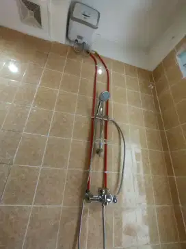 Instalasi jalur dan pemasangan water heater