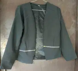 Blazer formal hitam