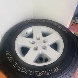 Velg+Ban Rubicon  R17