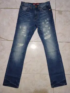 DIJUAL Celana Denim / Jeans Oniarai