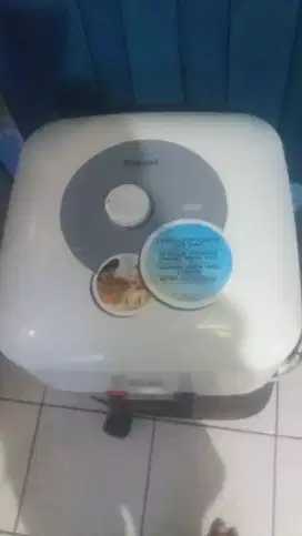 Water Heater Listrik Rinnai 15 L RES-EB015