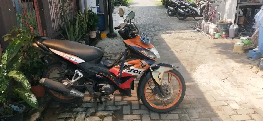 Honda blade repsol racing