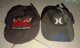 2 Topi Warna Hitam Kondisi Second