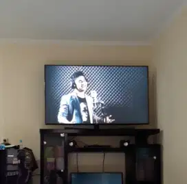 Tv LED Samsung 65 in