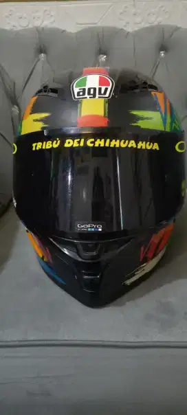 Helm MRC model AGV Rossi pista