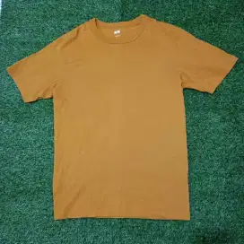 Kaos UNIQLO size L