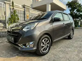 Sigra 1.2 R deluxe matic 2017