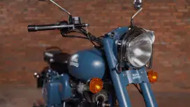 Royal Enfield classic 500 squadron blue euro 4 (only one di indonesia)