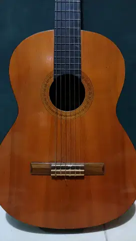 Gitar Yamaha CG 40 . Original Made in Indonesia