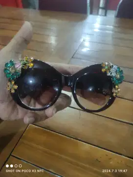 kacamata Dolce gabana