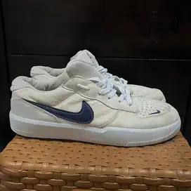 Sepatu Nike sb force size 43