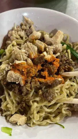 ASISTEN KANTIN WANITA URGENT