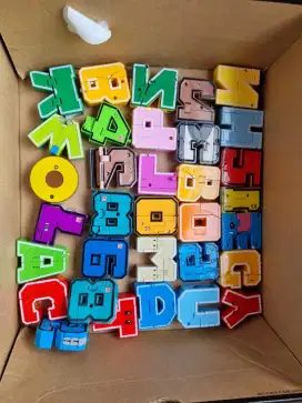 Robot alphabet preloved