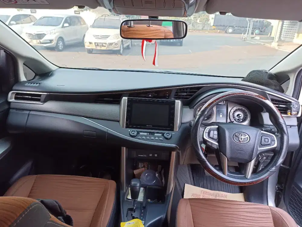 Innova V AT Bensin 2016