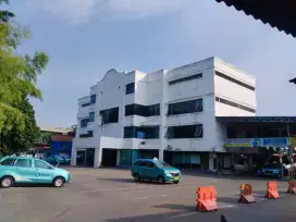 DRIVER TAKSI BLUEBIRD POOL HALIM
