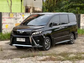 Dijual Toyota Voxy AT 2018