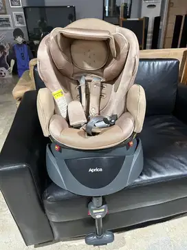 Aprica Fladea 360 baby car seat