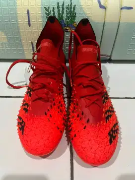 Sepatu bola adidas predator freak .1 FG 100% ORI