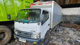 Hino 300 dutro engkel long 4 roda bok jumbo tahun 2012 dan 2013