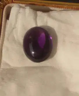 Batu kecubung amethyst ungu