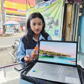 Laptop KELUARAN TERBARU