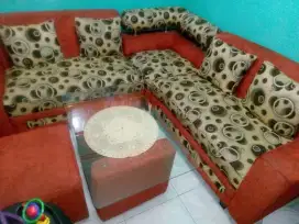 Dijual sofa set minimalis,lengkap dengan meja dan bantalnya