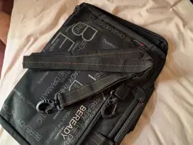 Tas Laptop Be Ready