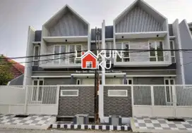 Dijuam Rumah Baru Scandinavian Mewah Raya Manyar,Klampis,Jawa Timur