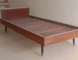 Tempat Tidur Lawasan Murah Bahan Kayu Jati