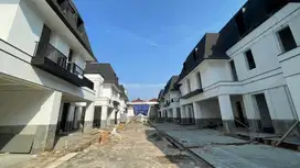 Dijual Rumah  Komplek Theta House pondok indah