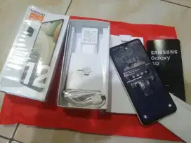 Samsung A12 white fullset mulus