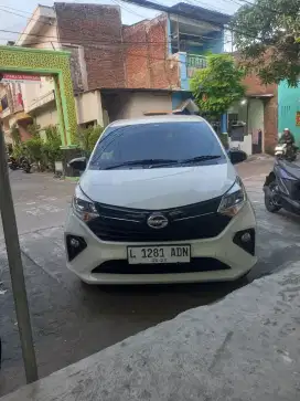 Sewa Mobil Surabaya