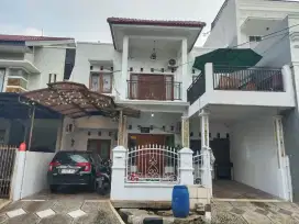 Dijual Cepat dan Murah  Rumah  di Galaxi Bekasi Selatan