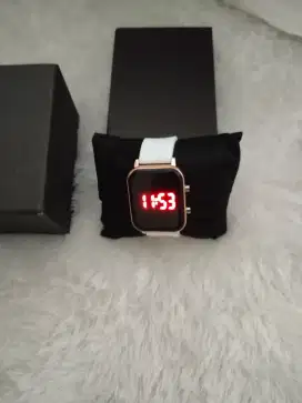 JAM TANGAN WANITA