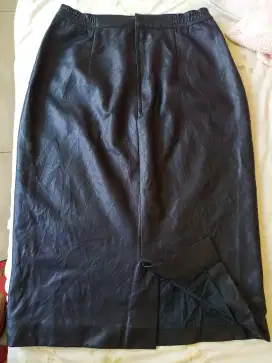 Rok kulit leather import