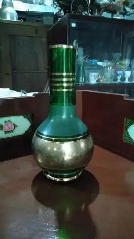 Botol Hijau Kristal