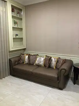 Dekat mayjend sungkono disewakan penthouse  Grand sungkono lagoon