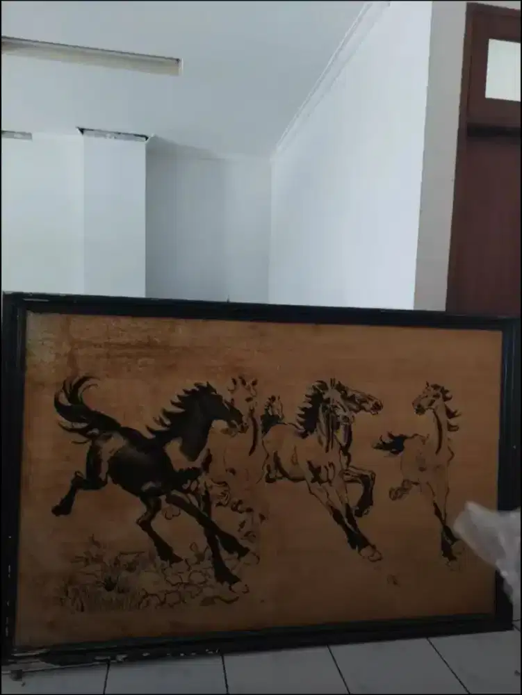LUKISAN KARPET KUDA