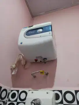 water heater pemanas air kamar mandi