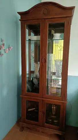 Lemari Jati Hias