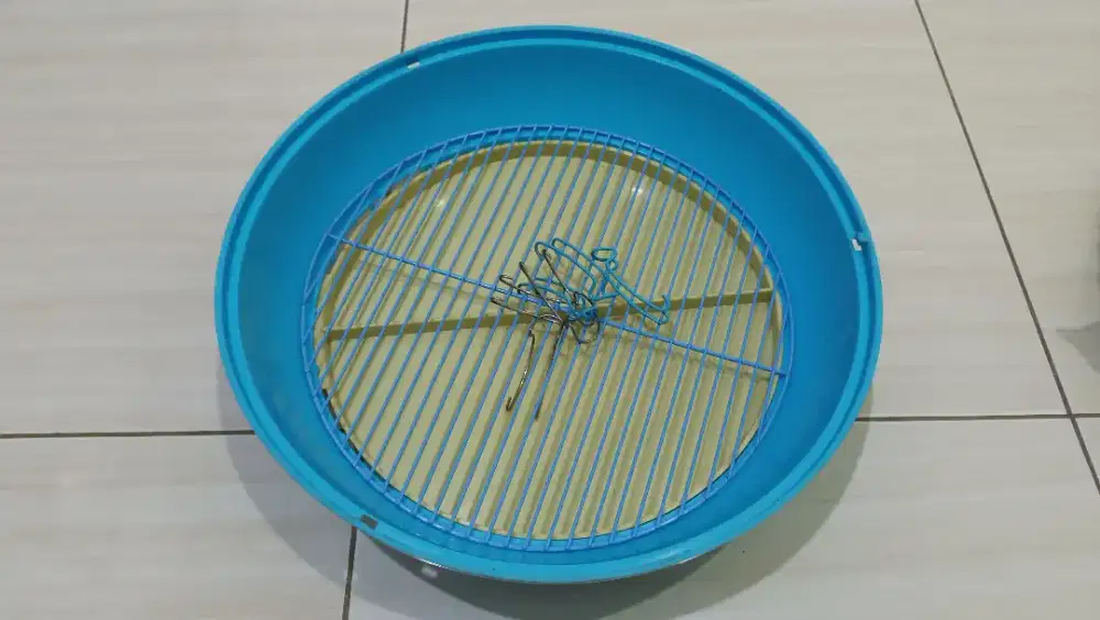 Di jual Kandang Besi / Kandang Kapsul Lovebird / Tebokan kandang