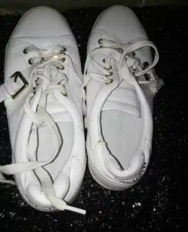Sepatu D&G second