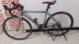 United Felipe Roadbike