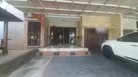 rumah 2 lantai di perumaham asia tropis harapan indah