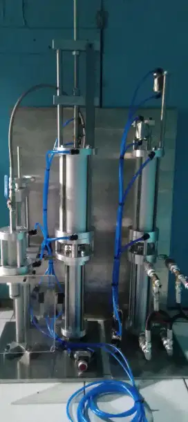 Mesin filling aerosol