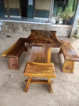 Set meja bangku trembesi
