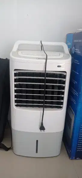 Cooler Cube Penyejuk Udara Midea