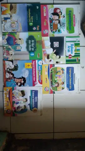 Buku terbitan dari tiga serangkai kelas 5