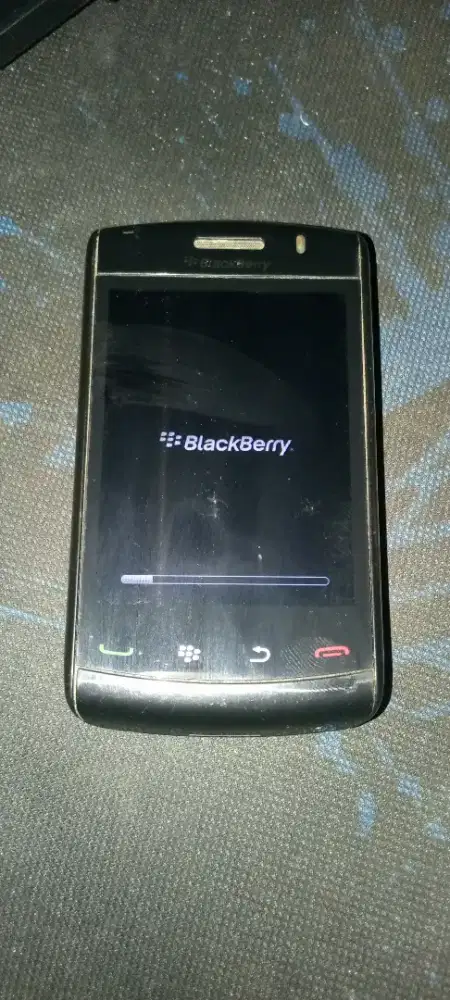 Blackberry 9550 mulus.