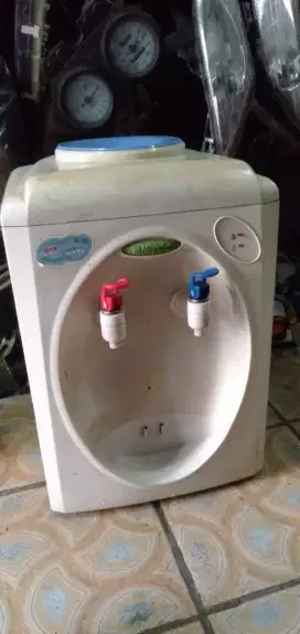 Dispenser air minum berkualitas bs panas dan dingin es se lg ada cpt